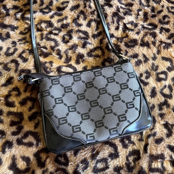 Vintage G Logo Monogram Mini Bag - Picture 6 of 8